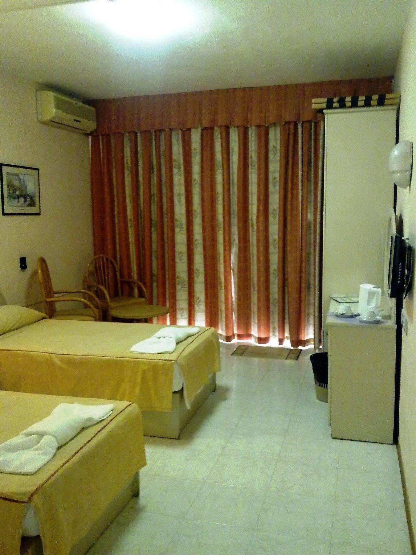 Relax Inn Hotel St. Paul's Bay Exterior foto